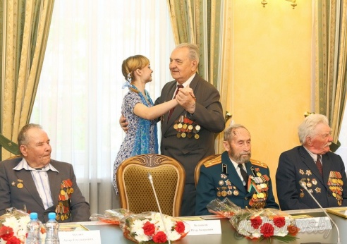 В Гродненском облисполкоме чествовали ветеранов