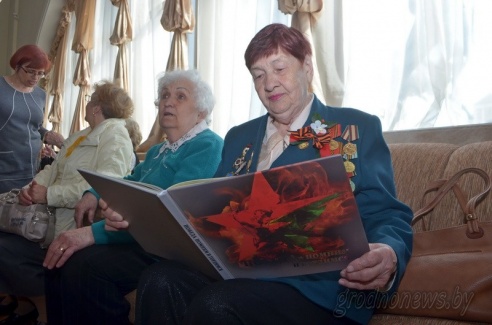 Фотокадры Победы: в Гродно представили юбилейный проект БелТА
