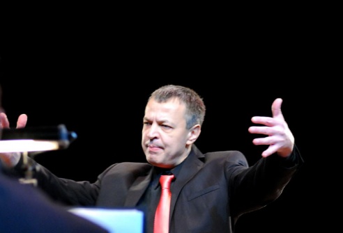 «Кто импровизирует, тот джазмен». Интервью с художественным руководителем, главным дирижером эстрадно-симфонического оркестра областной филармонии Борисом Мягковым