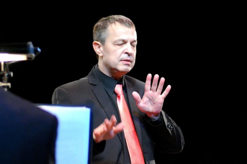 «Кто импровизирует, тот джазмен». Интервью с художественным руководителем, главным дирижером эстрадно-симфонического оркестра областной филармонии Борисом Мягковым