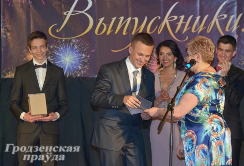 Сегодня в школах Гродно пройдут выпускные вечера