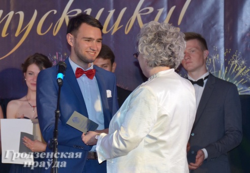 Сегодня в школах Гродно пройдут выпускные вечера