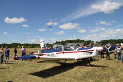 На авиационный фестиваль в Гродно прилетело 6 самолетов, вертолет и автожир