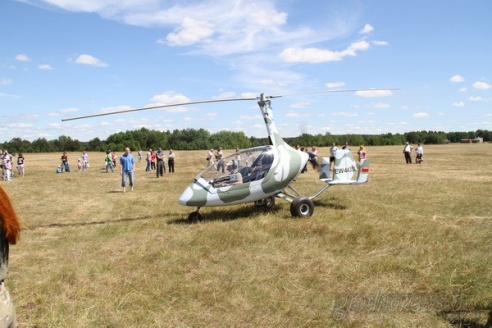 На авиационный фестиваль в Гродно прилетело 6 самолетов, вертолет и автожир