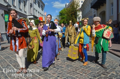 Фестиваль уличного и площадного искусства прошел в Гродно
