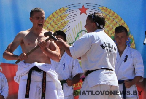 Жыхары Дзятлаўшчыны адзначылі 75-годдзе Дзятлаўскага раёна