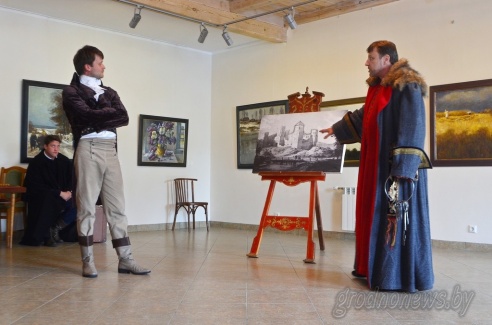 В Новогрудок привезли гравюры XIX века из Парижского музея Адама Мицкевича