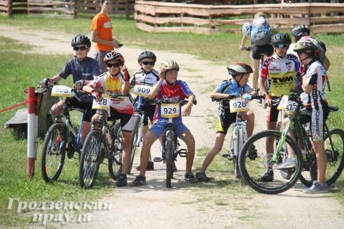 Фоторепортаж: в районе Августовского канала прошел веломарафон "Суседзi 2015"