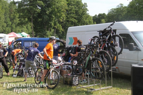 Фоторепортаж: в районе Августовского канала прошел веломарафон "Суседзi 2015"