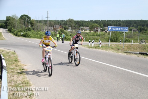 Фоторепортаж: в районе Августовского канала прошел веломарафон "Суседзi 2015"