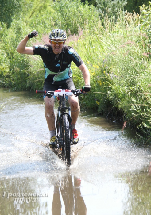 Фоторепортаж: в районе Августовского канала прошел веломарафон "Суседзi 2015"