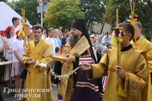 Ковчег с частицей Ризы Иисуса Христа и другие святыни прибыли в Гродно