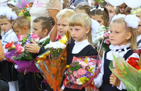 Средняя школа № 40 в Гродно встретила своих первых учеников