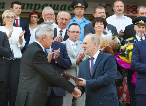 Средняя школа № 40 в Гродно встретила своих первых учеников