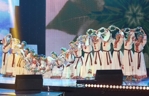 «Папараць-кветку» в Гродно вчера увидели почти 2,5 тысячи зрителей