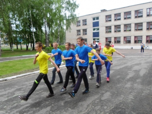 В Хойниках сыграли в военную спортивно-патриотическую игру «Зарница»