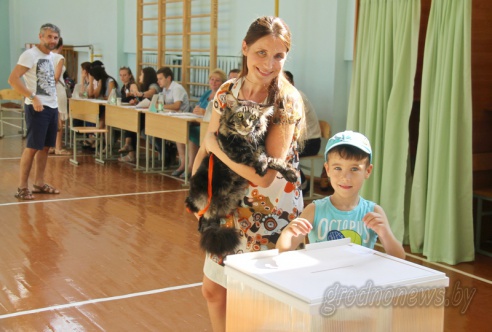 Парламентские выборы прошли в Беларуси (Больше фото)