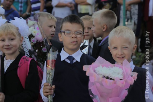 В Рогачеве после капитального ремонта открылась средняя школа № 3