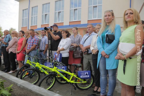 В Рогачеве после капитального ремонта открылась средняя школа № 3