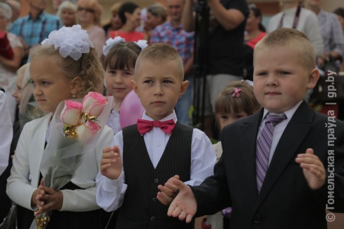 В Рогачеве после капитального ремонта открылась средняя школа № 3