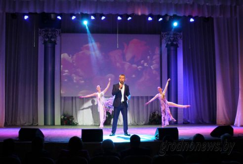 В Гродно работников культуры поздравили с профессиональным праздником (ОБНОВЛЕНО)