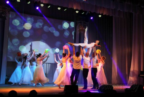 В Гродно работников культуры поздравили с профессиональным праздником (ОБНОВЛЕНО)