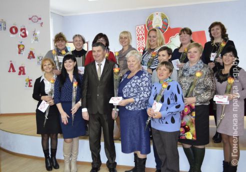 Профком Мозырского райжилкомхоза в День матери устроил праздник для активисток этой организации