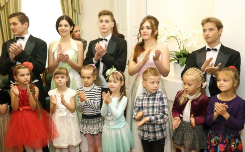 Торжественный прием в канун Дня матери прошел в облисполкоме (ОБНОВЛЕНО)