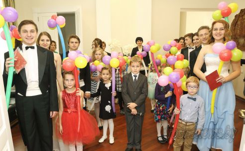 Торжественный прием в канун Дня матери прошел в облисполкоме (ОБНОВЛЕНО)