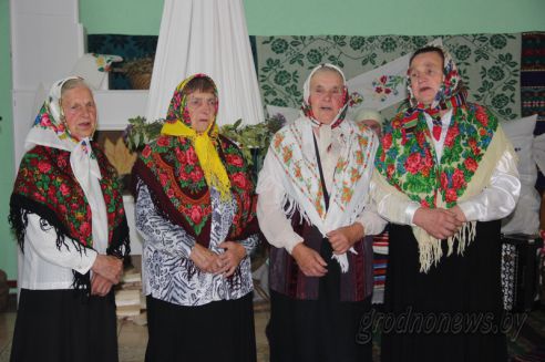 Восеньскі абрад "Жаніцьбу коміна" ўзяліся адрадзіць у Лідскім рэгіёне