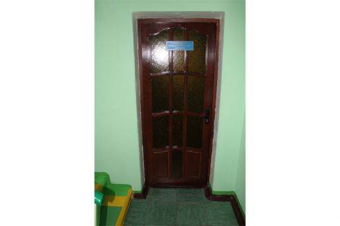 Мальчик, который упал с лестницы в приюте, выписан из больницы