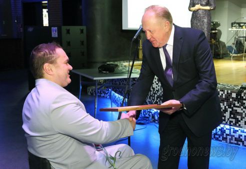 В Гродно чествовали призеров и участников Паралимпийских игр в Рио, а также ведущих атлетов-дефлимпийцев