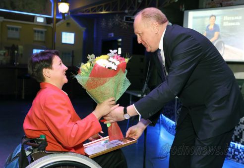 В Гродно чествовали призеров и участников Паралимпийских игр в Рио, а также ведущих атлетов-дефлимпийцев