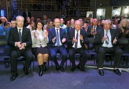 В Гродно чествовали призеров и участников Паралимпийских игр в Рио, а также ведущих атлетов-дефлимпийцев