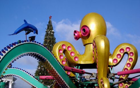 От советской до европейской. Как менялась главная городская ёлка Гомеля