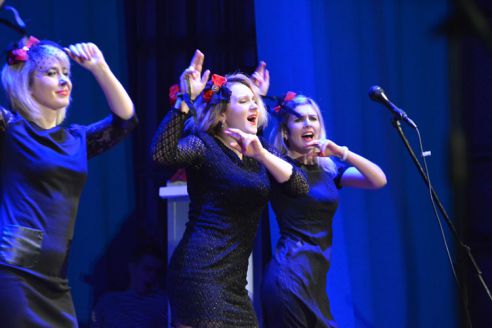 В Гомеле молодые специалисты креативно признались в любви выбранным профессиям