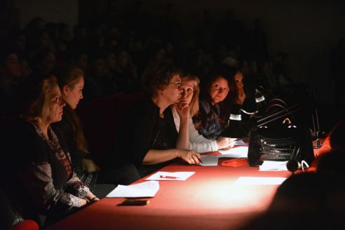 В Гомеле молодые специалисты креативно признались в любви выбранным профессиям