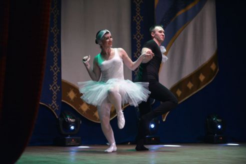 В Гомеле молодые специалисты креативно признались в любви выбранным профессиям