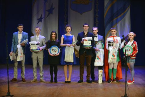 В Гомеле молодые специалисты креативно признались в любви выбранным профессиям