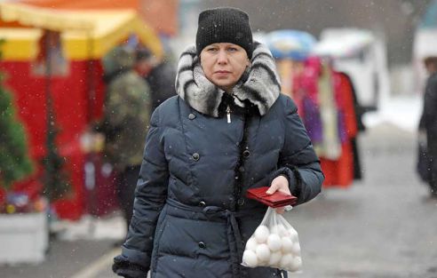 Ёлки, куры, мандарины и крымский чеснок. Узнали что почём на главной городской ярмарке