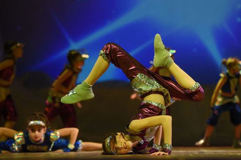 Благотворительная ёлка Советского района собрала более 400 детей