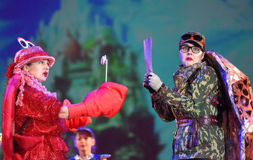 Благотворительная ёлка Советского района собрала более 400 детей