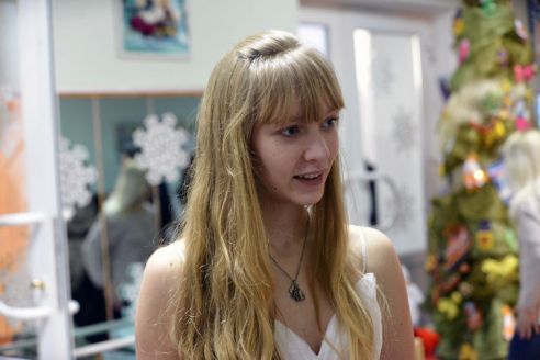 «Одноклассницы как невесты», «в ночном клубе таких не встретишь». Гомельские школьники о плюсах рождественского бала