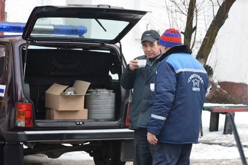 В Гомеле борьбу с травмоопасной наледью возглавили депутаты и чиновники