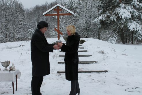 В Светлогорске вспоминали о жертвах сожженной деревни Ола