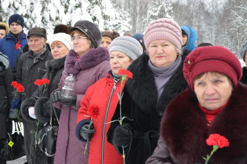 В Светлогорске вспоминали о жертвах сожженной деревни Ола