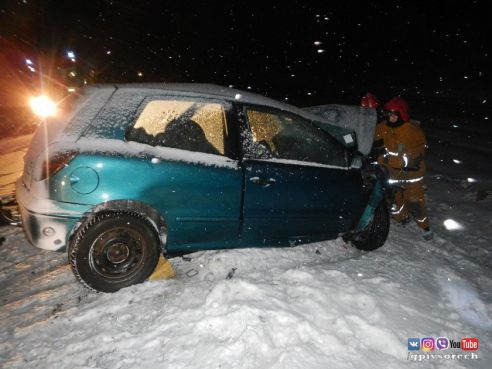 Под Речицей в результате лобового столкновения "Мазды" и "Фиата" погибли трое мужчин