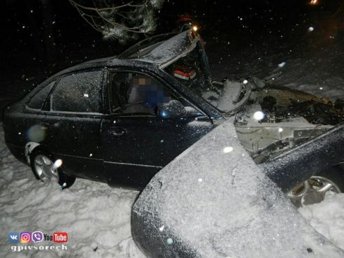 Под Речицей в результате лобового столкновения "Мазды" и "Фиата" погибли трое мужчин