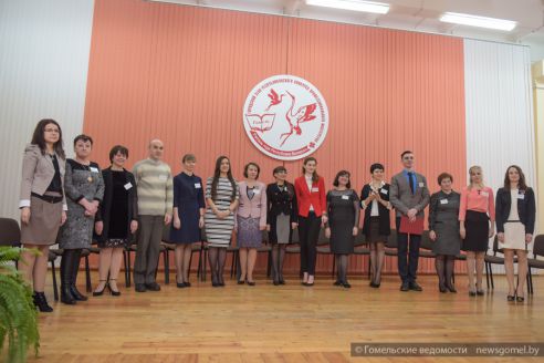 В ГОМЕЛЕ ВЫБРАЛИ УЧИТЕЛЯ ГОДА