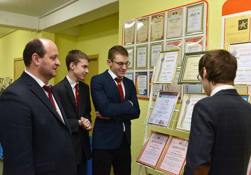 Слово «вдруг» не для образования. В гимназии №51 выстроена система подготовки детей к олимпиадному движению